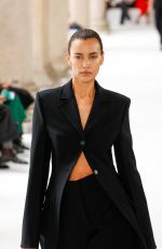 IRINA SHAYK Walks Runway at Sportmax Fashion Show at Milan Fashion Week 09/20/2024