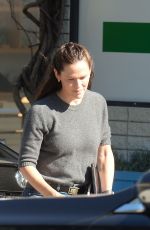 JENNIFER GARNER Out and About in Los Angeles 09/16/2024