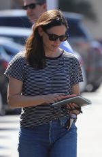JENNIFER GARNER Out for Lunch at Brentwood Country Mart 09/05/2024