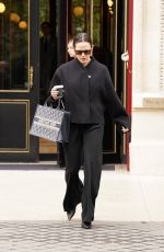 JENNIFER GARNER Out for Morning Cup of Coffee in Paris 09/24/2024