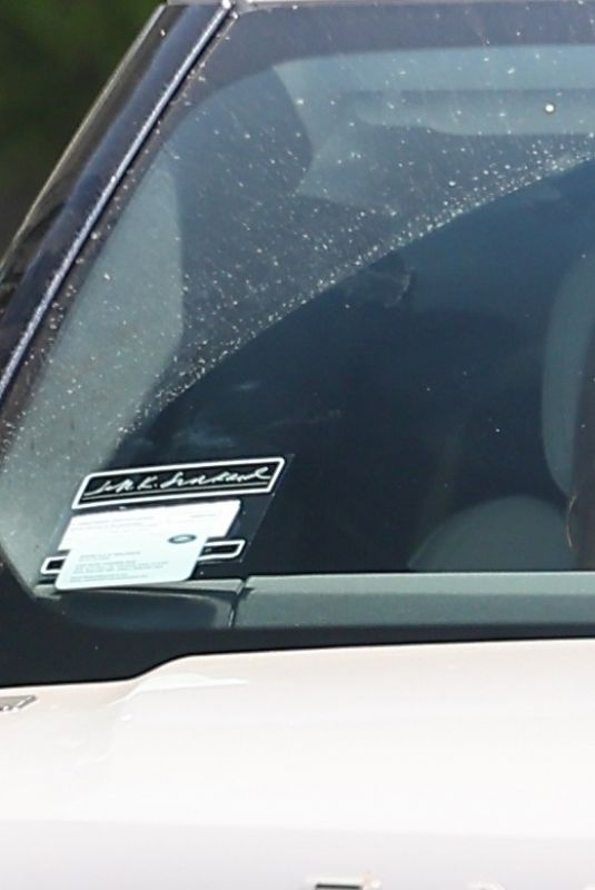 JENNIFER LOPEZ Leaves Her Office in a Range Rover in Los Angeles 09/23/2024