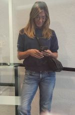 JNNIFER ANISTON Out and About in Beverly Hills 09/18/2024