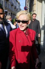 JULIA GARNER Leaves Gucci Fashion Show at MFW in Milan 09/20/2024