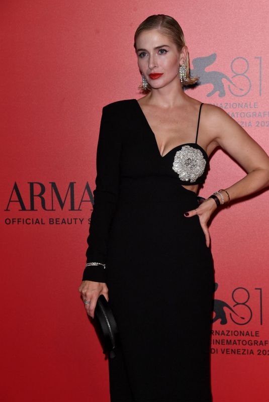 JULIA SCHLOSS at Armani Beauty Dinner Photocall at 81st Venice International Film Festival 08/31/2024