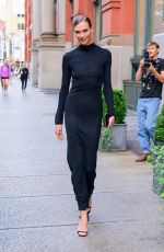 KARLIE KLOSS Heading to a NY Fashion Week Event 09/09/2024