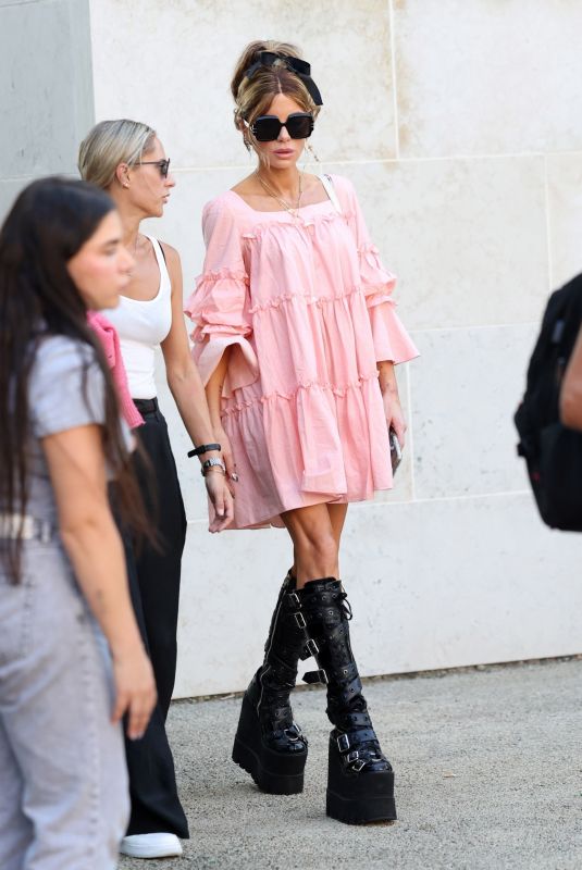 KATE BECKINSALE Leaves Venice’s Marco Polo Airport 09/03/2024