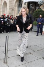 KATE MOSS Walked to Her Taxi at Paris Fashion Week 09/24/2024