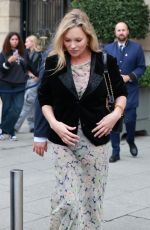 KATE MOSS Walked to Her Taxi at Paris Fashion Week 09/24/2024