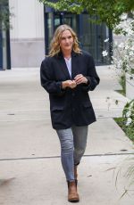 KATE WINSLET Leaves Filming a Segment for TV SHow C a vous in Paris 09/09/2024