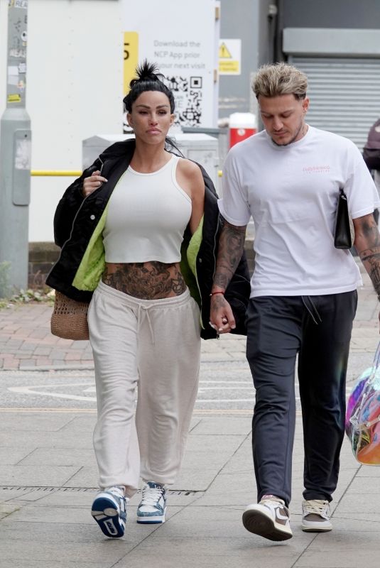 KATIE PRICE and JJ Slater Out in London 08/31/2024