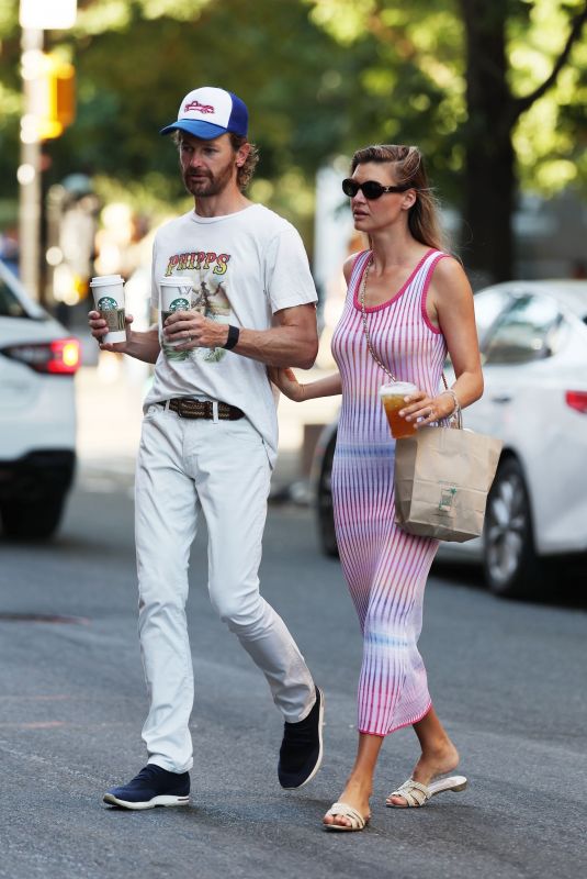 KELLY ROHRBACH at Starbucks in Tribeca 09/05/2024
