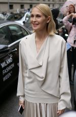 KELLY RUTHERFORD Arrives at Del Core Fashion Show at Milan Fashion Week 09/18/2024