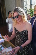 KIRSTEN DUNST Greets Fans After Gucci Spring/Summer 2025 Show at Milan Fashion Week 09/20/2024
