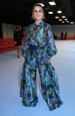 LAINEY WILSON at Carolina Herrera RTW Spring 2025 Show at New York Fashion Week 09/09/2024