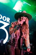 LAINEY WILSON Performs at 107.5 River On The Rooftop Concert Series in Nashville 09/24/2024
