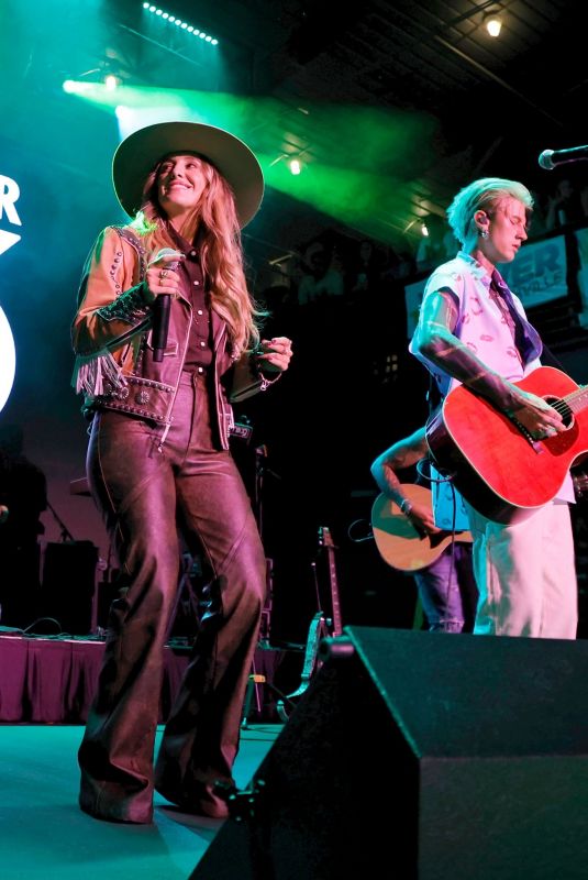 LAINEY WILSON Performs at 107.5 River On The Rooftop Concert Series in Nashville 09/24/2024