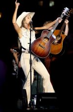 LAINEY WILSON - The Drop: Lainey Wilson in Los Angeles 09/05/2024