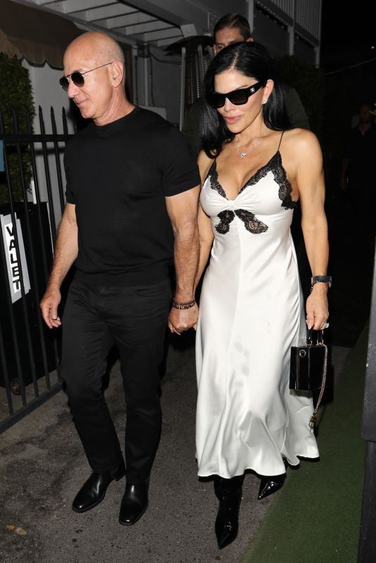LAUREN SANCHEZ and Jeff Bezos Arrives at Giorgio Baldi in Santa Monica 08/30/2024