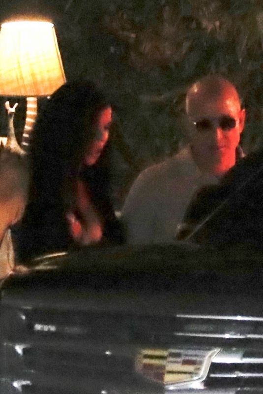 LAUREN SANCHEZ and Jeff Bezos Leaves Craig