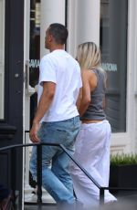 LAUREN SANCHEZ and Nikko Gonzalez Out Shopping in New York 09/14/2024