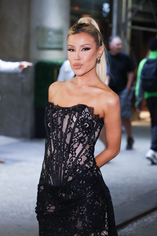 LISA OPIE Out and New York Fashion Week 09/06/2024
