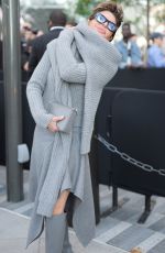 LISA RINNA Arrives at Michael Kors Fashion Show in New York 09/10/2024