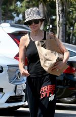 LISA RINNA Out Shopping at Erewhon in Studio City 09/26/2024