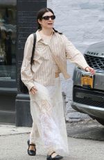LORDE Out with a Friend in New York 09/16/2024
