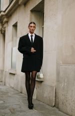LORENA RAE Arrives at Nina Ricci Spring/Summer 2025 Show at Paris Fashion Week 09/27/2024