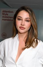 MADELYN CLINE at Tommy Hilfiger Fashion Show in New York 09/08/2024