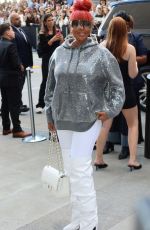 MARY J. BLIGE Arrives at Michael Kors Fashion Show in New York 09/10/2024