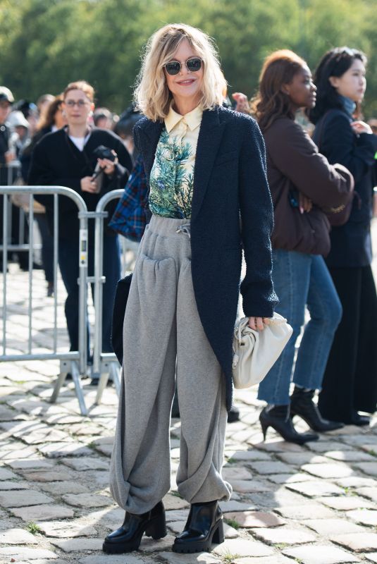 MEG RYAN Arrives at Loewe Show at Paris Fashion Week 09/27/2024