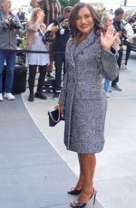 MINDY KALING Arrives at Michael Kors Fashion Show in New York 09/10/2024