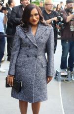 MINDY KALING Arrives at Michael Kors Fashion Show in New York 09/10/2024