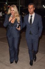MIRANDA LAMBERT and Brendan McLoughlin Arrives at Their Hotel in New York 09/18/2024