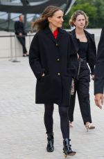 NATALIE PORTMAN Arrives to Presented LVMH Awards at Louis Vuitton Foundation in Paris 09/10/2024