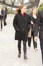 NATALIE PORTMAN Arrives to Presented LVMH Awards at Louis Vuitton Foundation in Paris 09/10/2024
