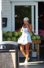 NICOLE MURPHY Out for Grocery Shopping in Los Angeles 09/09/2024