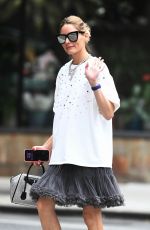 OLIVIA PALERMO Out Shopping in New York 08/31/2024
