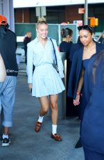 OLIVIA PONTON Arrives at Tommy Hilfiger Fsahion Show in New York 09/08/2024