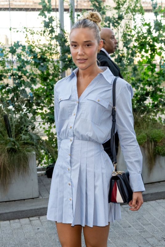 OLIVIA PONTON at Tommy Hilfiger Fashion Show in New York 09/08/2024