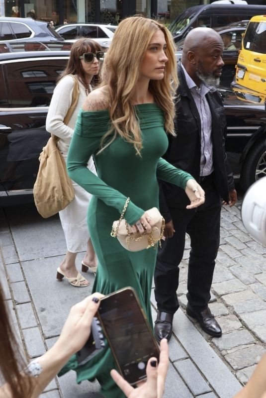 PARIS JACKSON Arrives at Alice + Olivia Fashion Show in New York 09/07/2024