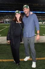 Pregnant ALEXANDRA DADDARIO at Patriots vs Jets Game in New Jersey 09/19/2024