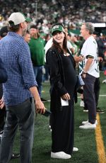 Pregnant ALEXANDRA DADDARIO at Patriots vs Jets Game in New Jersey 09/19/2024