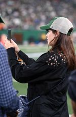Pregnant ALEXANDRA DADDARIO at Patriots vs Jets Game in New Jersey 09/19/2024
