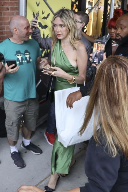 SAMANTHA SULLIVAN Arrives at Alice + Olivia Fashion Show in New York 09/07/2024