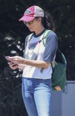 SARAH SILVERMAN Giving $50 to Homeless Man Before Lunch in Studio City 08/31/2024