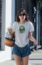 SCOUT WILLIS on a Morning Coffee Run in Los Angeles 09/18/2024