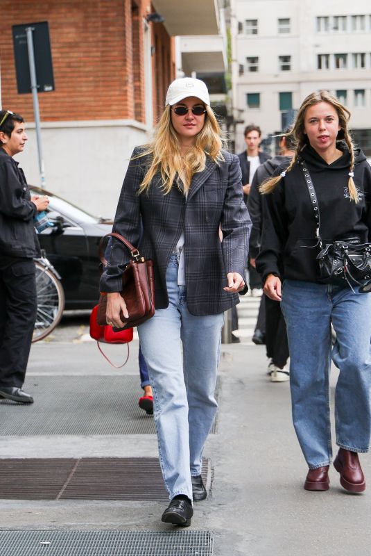 SHAILENE WOODLEY Out with a Friend in Milan 09/18/2024