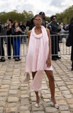 SOPHIE WILDE Arrives at Loewe Show at Paris Fashion Week 09/27/2024